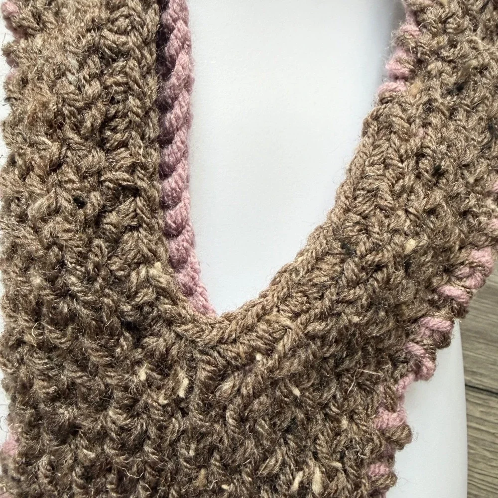 Handmade knitted sling‎ bag phone sock